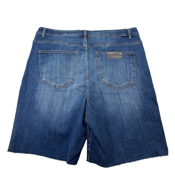 Risen High Rise Raw Hem Mid Thigh Shorts 3XL - Picture 2 of 14